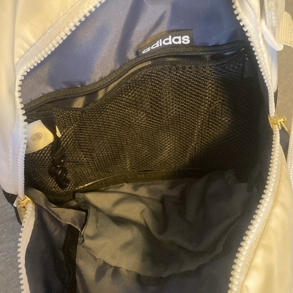 Mini adidas back pack - Picture 3 of 4